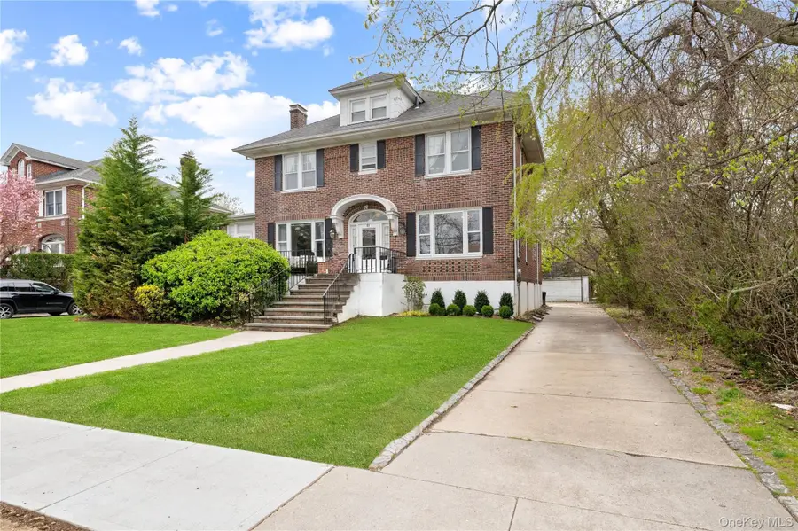 61 Margaret Avenue, Lawrence, NY 11559 - #2