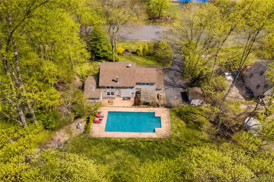 107 Red Oak Court, Port Jefferson, NY 11777 - #2
