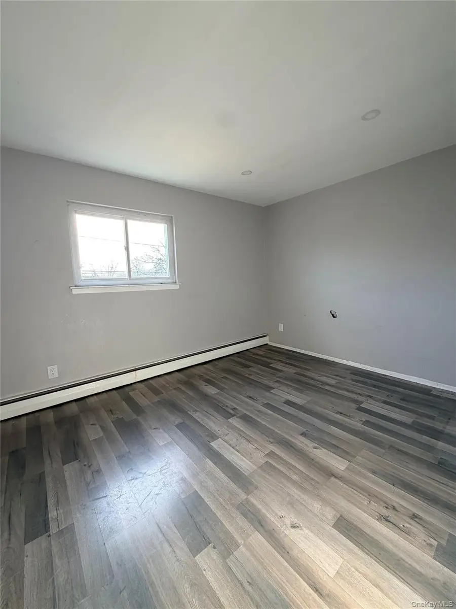 253 W 15th Street, Deer Park, NY 11729 - #3