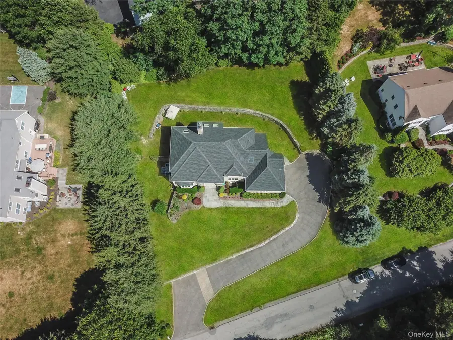 114 Random Farms Drive, Chappaqua, NY 10514 - #2