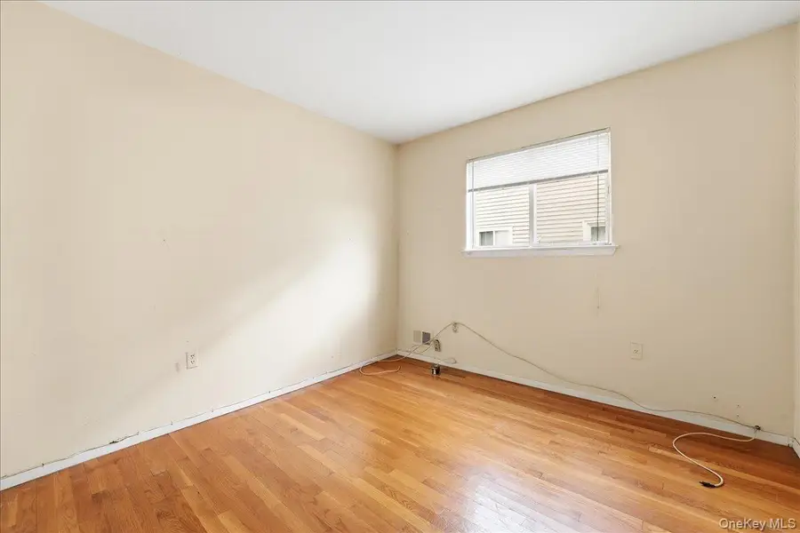 1050 Rensselaer Avenue, Staten Island, NY 10309 - #2