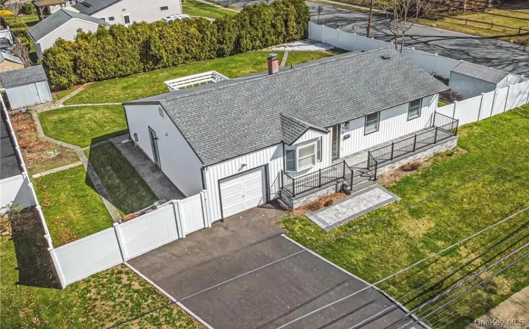 65 39th Street, Islip, NY 11751 - #1