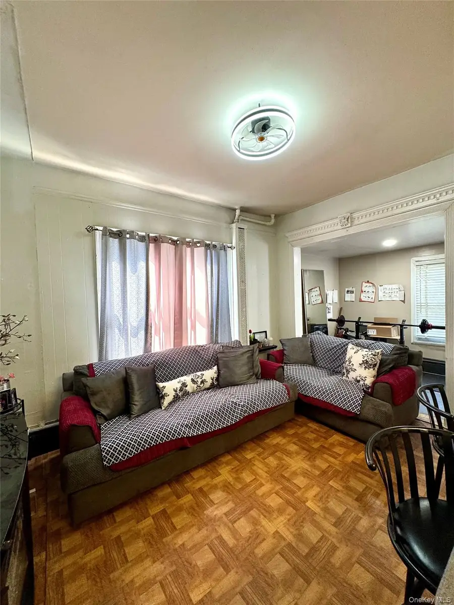 1811 Parkview Avenue, Bronx, NY 10461 - #3