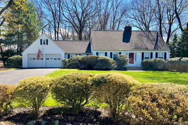 21 Cardinal Court, West Nyack, NY 10994