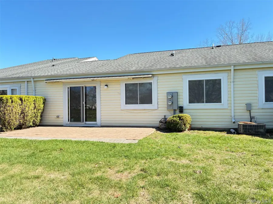 707 Bentley Court, Saint James, NY 11780 - #3