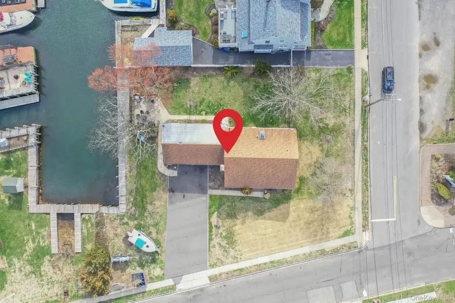 280 S Bayview Avenue, Amityville, NY 11701 - #2