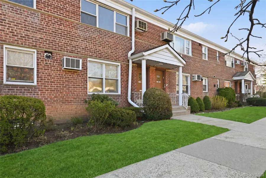 196-32 Pompeii Avenue #2C, Hollis, NY 11423 - #2