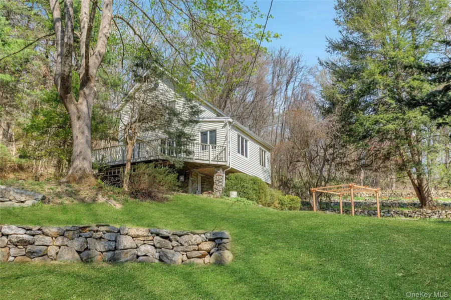 147 Stoneleigh Avenue, Carmel, NY 10512 - #3