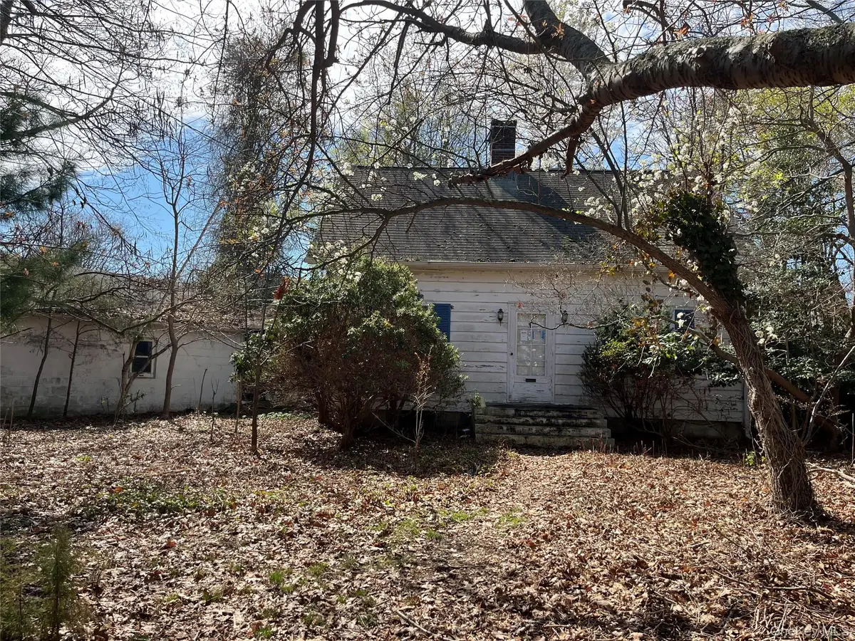 15 Mariners Lane, Northport, NY 11768 - #1