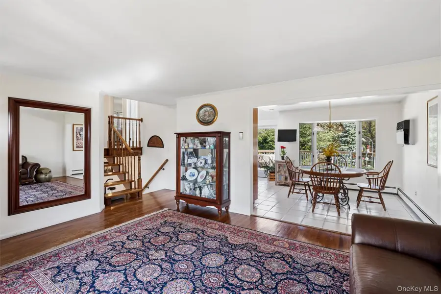 48 Roxbury Drive, Commack, NY 11725 - #3