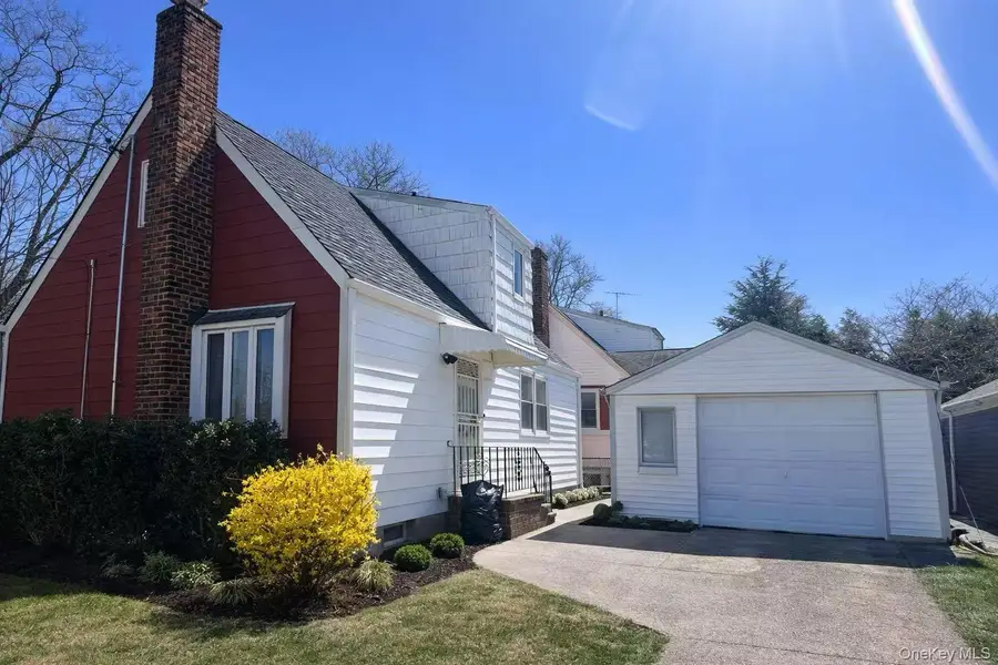 706 Leggett Place, Whitestone, NY 11357 - #2