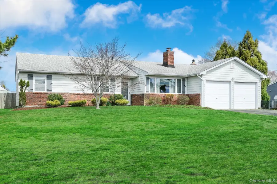 7 Lindner Court, Brookhaven, NY 11719 - #3