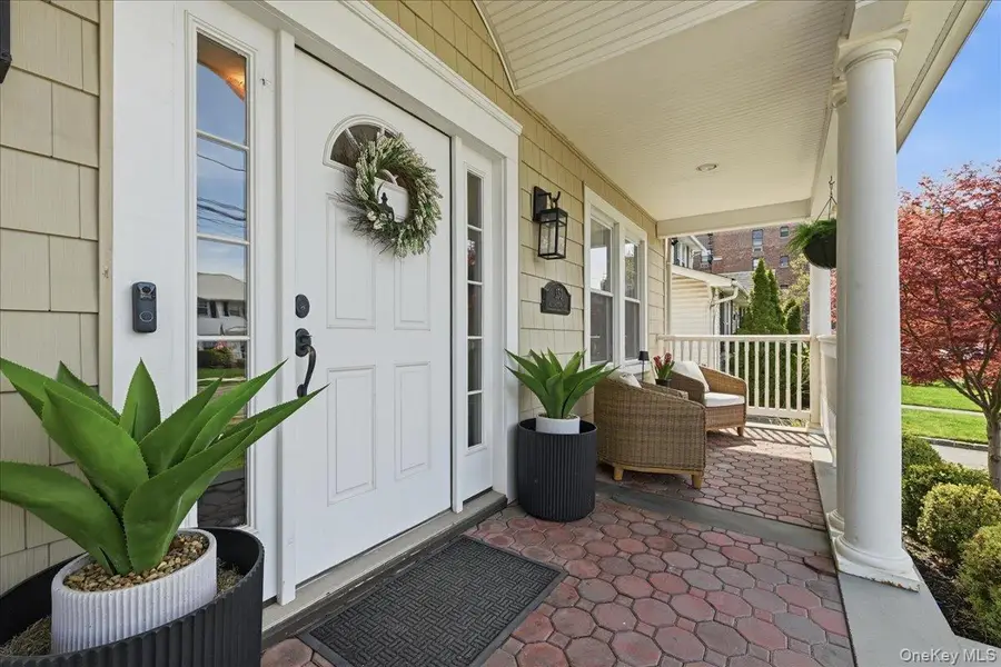 130 Wellington Road, Mineola, NY 11501 - #3