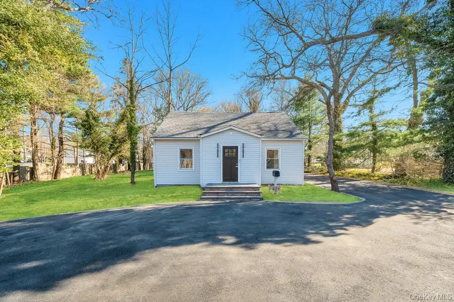 624 Townline Road, Hauppauge, NY 11788 - #3