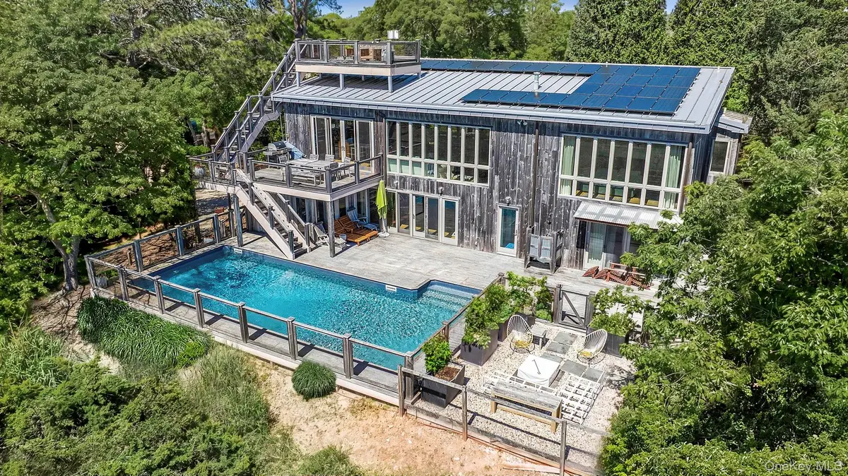 32 Tuthill Lane, Remsenburg, NY 11960 - #1