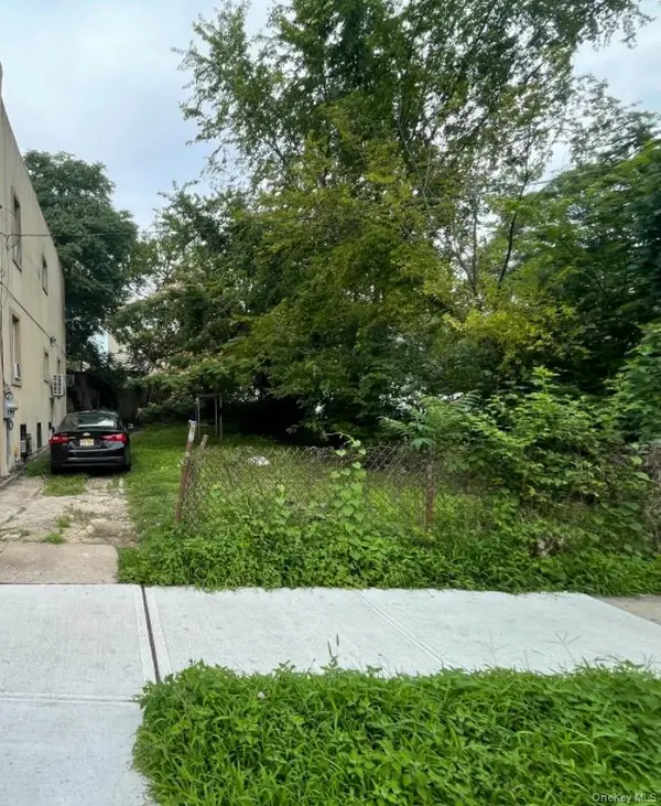 3148 Seymour Avenue, Bronx, NY 10469