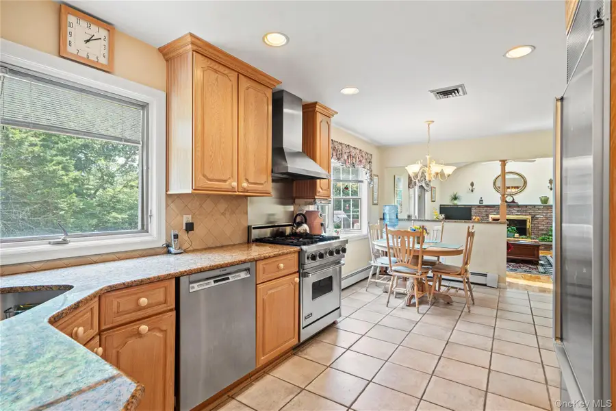 8 Ungava Drive, New City, NY 10956 - #2