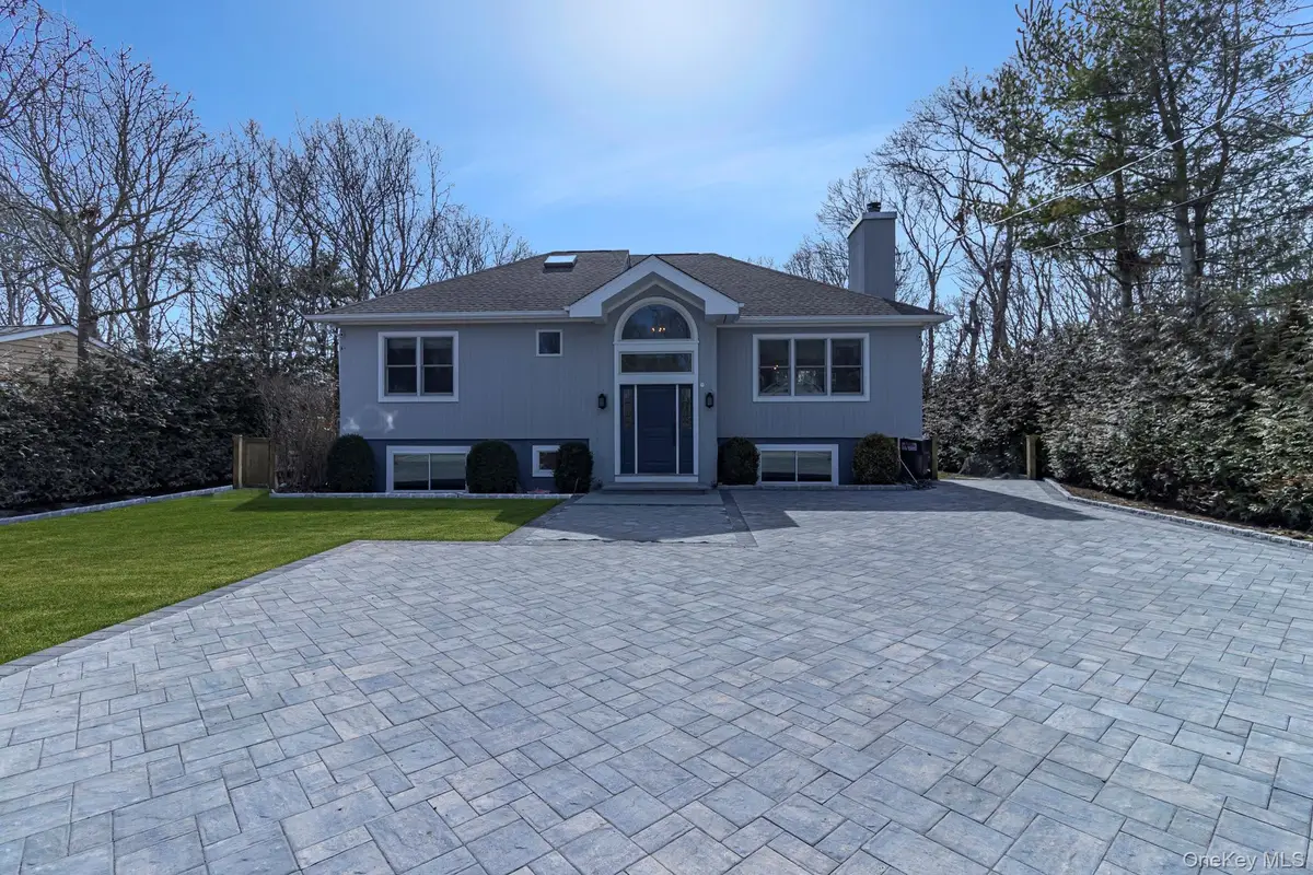 15 Palo Alto Drive, Hampton Bays, NY 11946 - #1