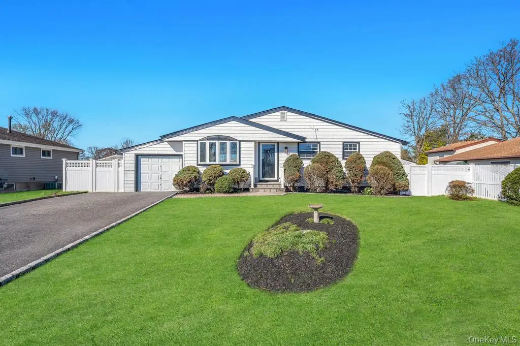 18 W 14th Street, Deer Park, NY 11729 - #1