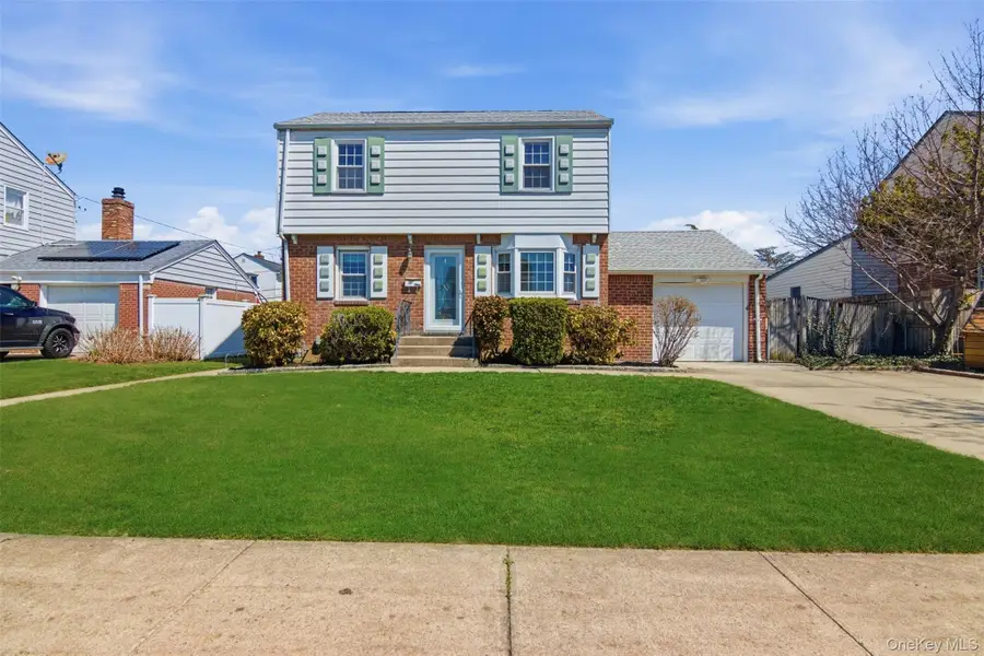 2295 3rd Street, East Meadow, NY 11554 - #2