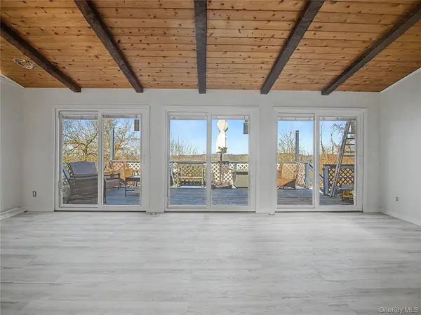 39 Brothers Road, Poughquag, NY 12570