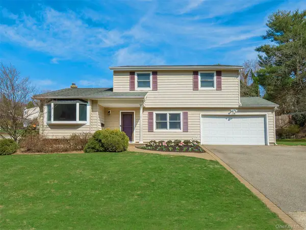 1 Deusenberg Drive, East Norwich, NY 11732