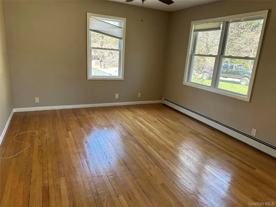 56 Waverly Avenue, Smithtown, NY 11787 - #3