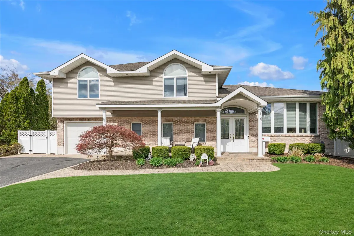 340 Woodbridge Lane, Jericho, NY 11753 - #1