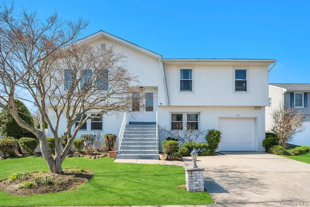 54 Felicia Court, Plainview, NY 11803 - #1