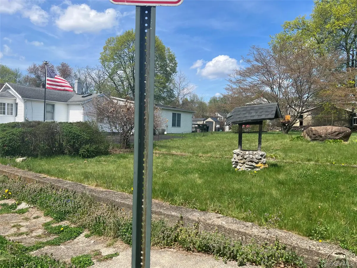 88 Maple Street, Newburgh, NY 12550 - #1