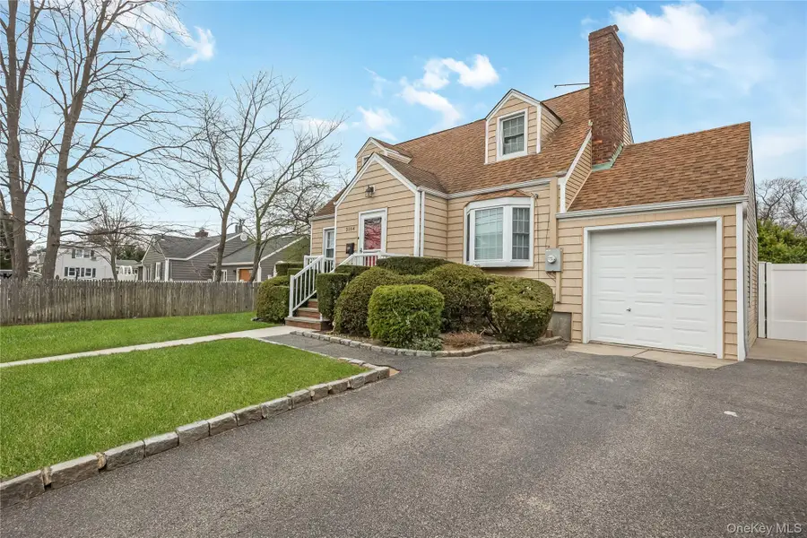 2164 Willow Street, Wantagh, NY 11793 - #3