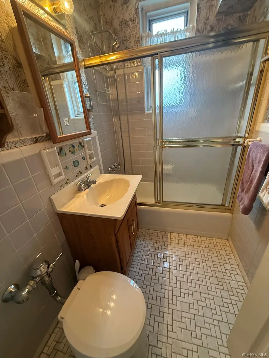 1425 Thieriot Avenue #6M, Bronx, NY 10460 - #3