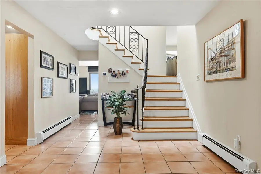 648 Nassau Avenue, Freeport, NY 11520 - #3