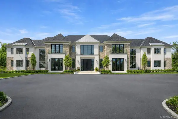 30 Evans Drive, Brookville, NY 11545