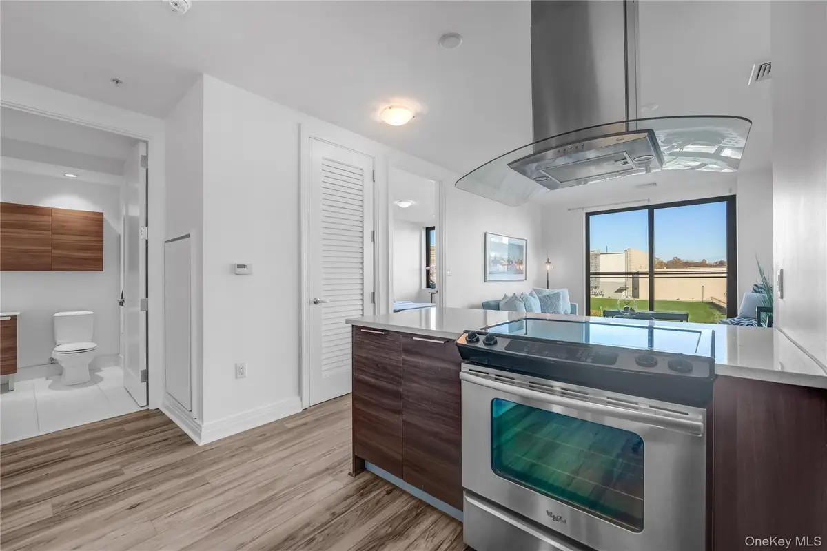 701 Ridge Hill Boulevard #10M, Yonkers, NY 10710 - #1