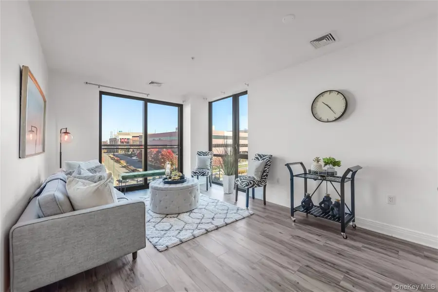 701 Ridge Hill Boulevard #10M, Yonkers, NY 10710 - #2