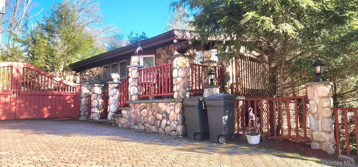 12 Donenfeld Drive, Kauneonga Lake, NY 12749 - #1