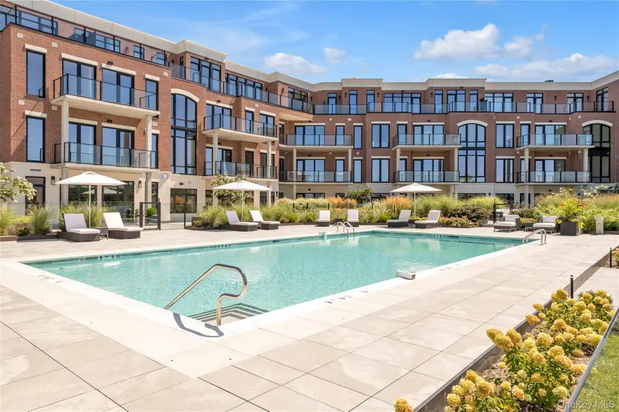 10 Shore Road #208, Glenwood Landing, NY 11547 - #3