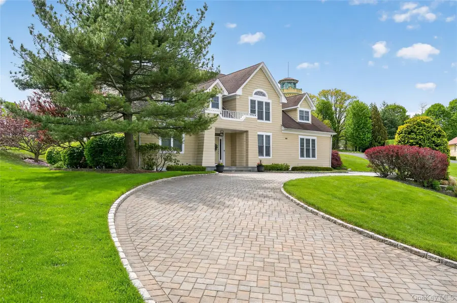 62 Pembroke Drive, Glen Cove, NY 11542 - #3