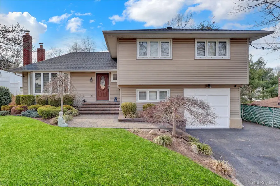 34 Hunter Place, Smithtown, NY 11787 - #2