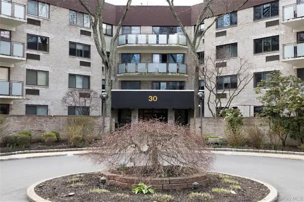 30 Greenridge Avenue #4E, White Plains, NY 10605