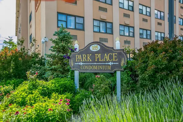185 W Park Avenue #406, Long Beach, NY 11561