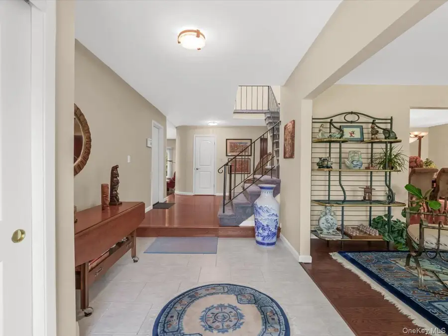 254 Meredith Lane, West Hempstead, NY 11552 - #3