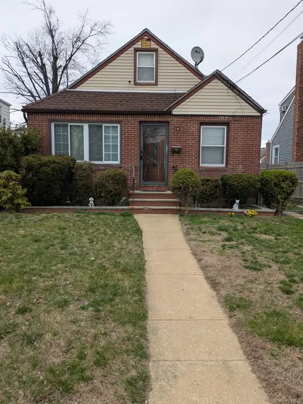 101 Ruxton Street, Uniondale, NY 11553