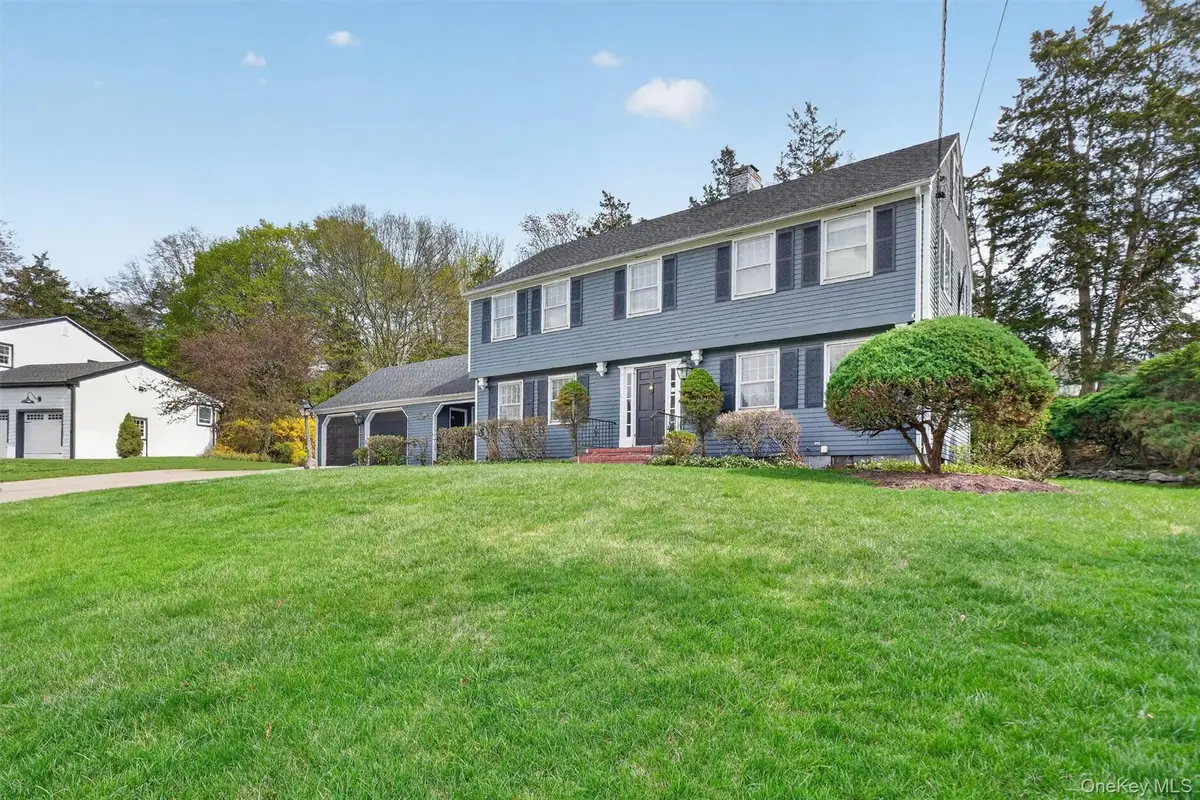 4 Scenic Drive, Poughkeepsie, NY 12603 - #1