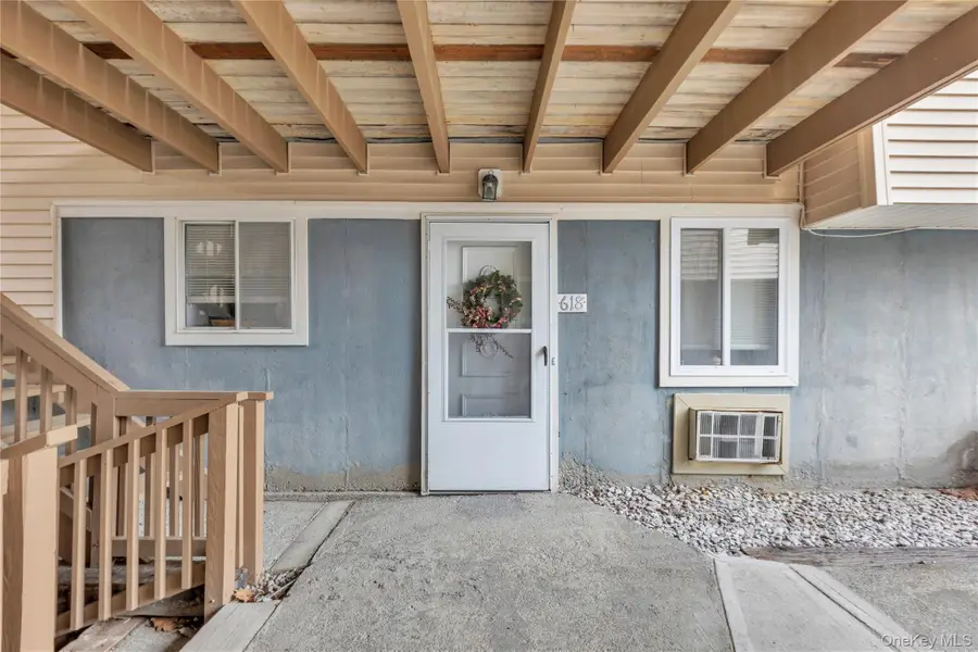 618 Fox Run Lane, Carmel, NY 10512 - #3