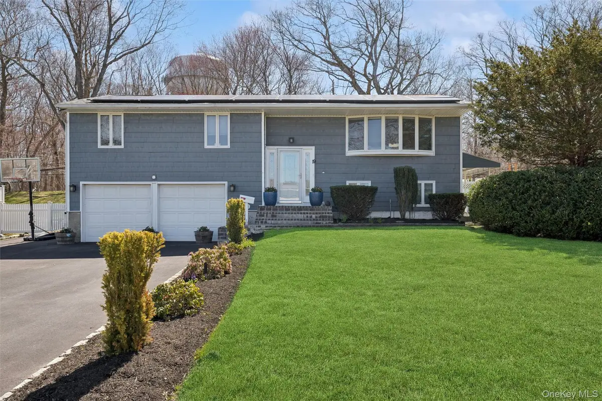 19 Fisher Road, Commack, NY 11725 - #1