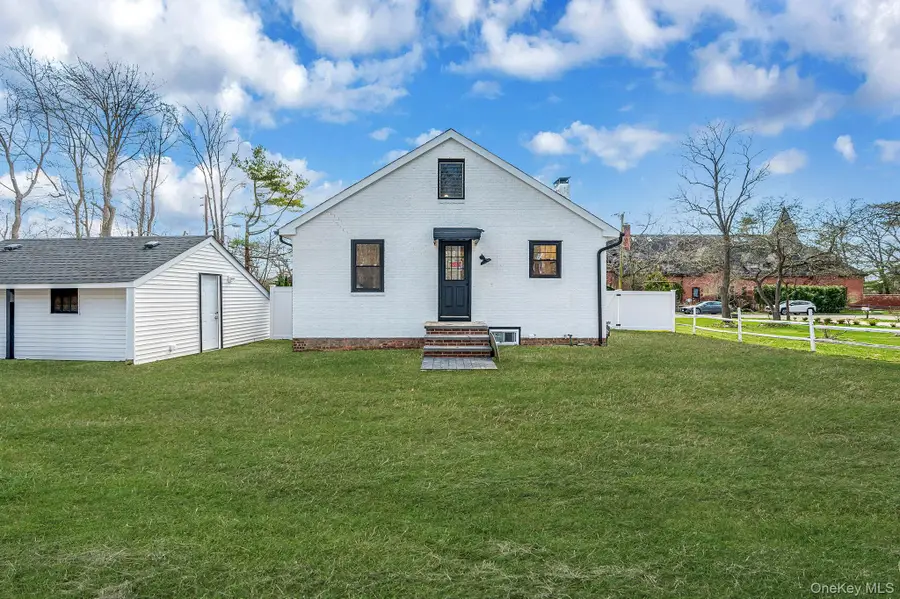 130 Hollywood Drive, Oakdale, NY 11769 - #3