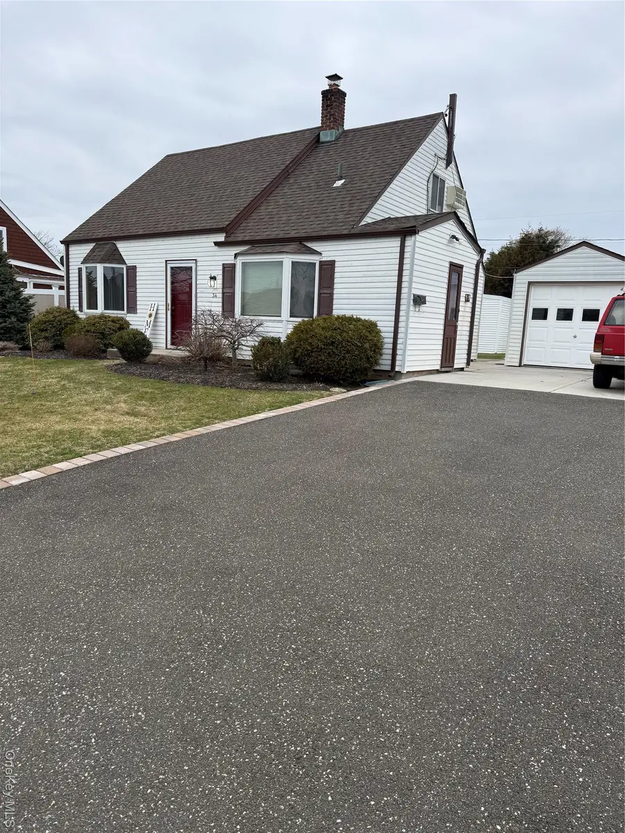 34 Quarry Lane, Levittown, NY 11756 - #2