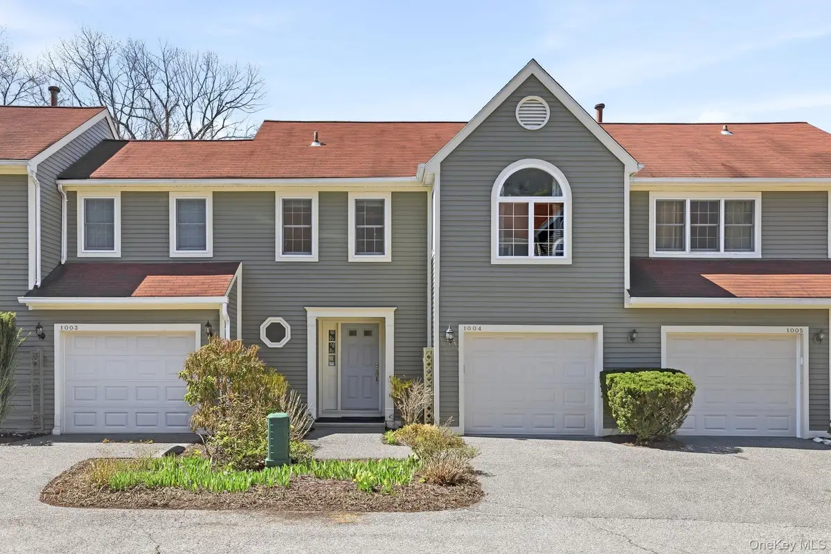 1004 Kensington Way, Mount Kisco, NY 10549 - #1